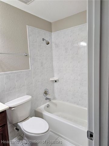 107 Bali Street NE, Lake Placid, FL 33852