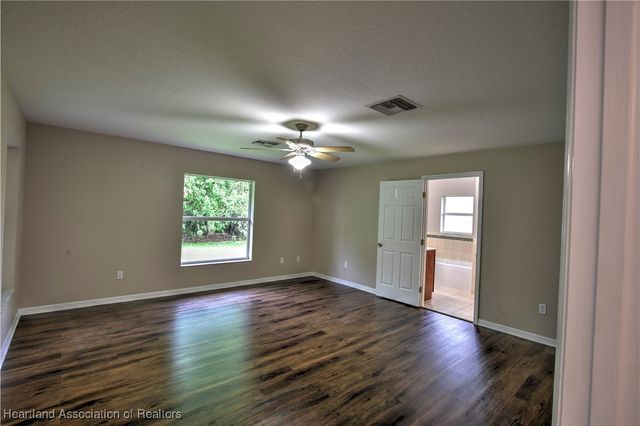 107 Bali Street NE, Lake Placid, FL 33852