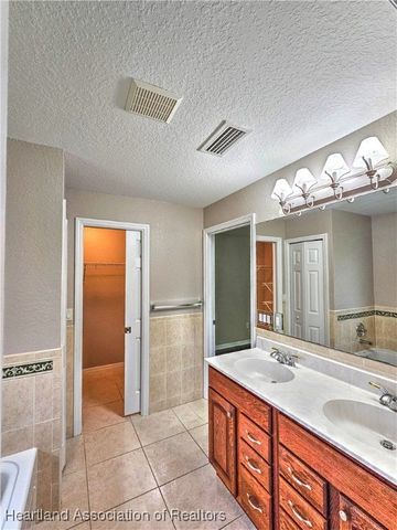 107 Bali Street NE, Lake Placid, FL 33852