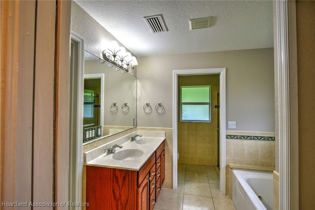 107 Bali Street NE, Lake Placid, FL 33852