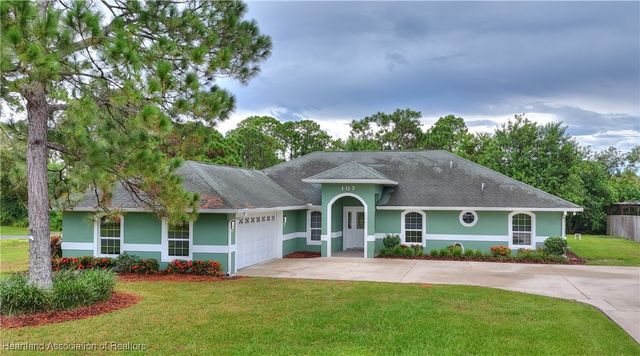 107 Bali Street NE, Lake Placid, FL 33852
