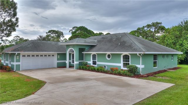 107 Bali Street NE, Lake Placid, FL 33852