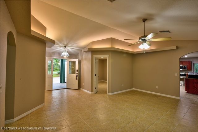107 Bali Street NE, Lake Placid, FL 33852