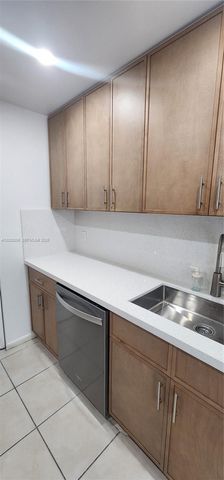 500 NE 2nd St 213, Dania Beach, FL 33004