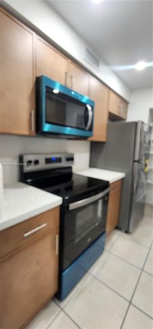 500 NE 2nd St 213, Dania Beach, FL 33004