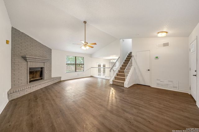 9734 KNOB OAK, San Antonio, TX 78250