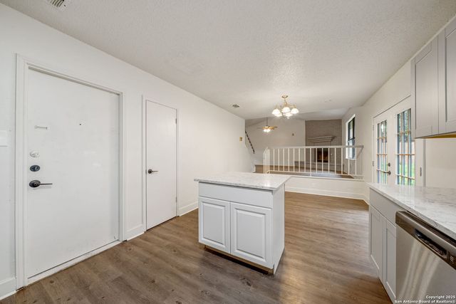 9734 KNOB OAK, San Antonio, TX 78250