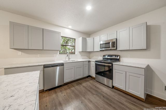 9734 KNOB OAK, San Antonio, TX 78250