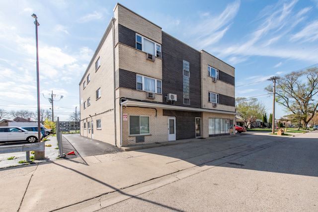 2052 Western Avenue, Waukegan, IL 60087