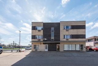 2052 Western Avenue, Waukegan, IL 60087