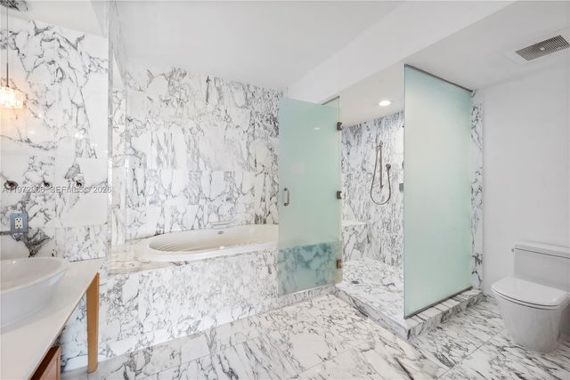 450 Alton Rd 3206, Miami Beach, FL 33139