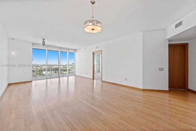 450 Alton Rd 3206, Miami Beach, FL 33139