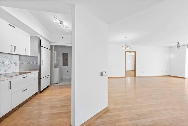 450 Alton Rd 3206, Miami Beach, FL 33139