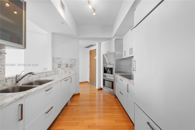 450 Alton Rd 3206, Miami Beach, FL 33139