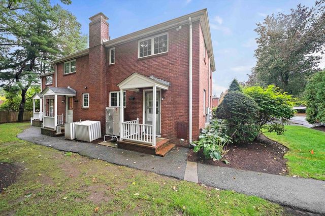 63 Linden Street 1, Wellesley, MA 02482