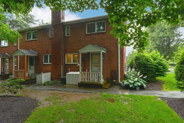 63 Linden Street 1, Wellesley, MA 02482