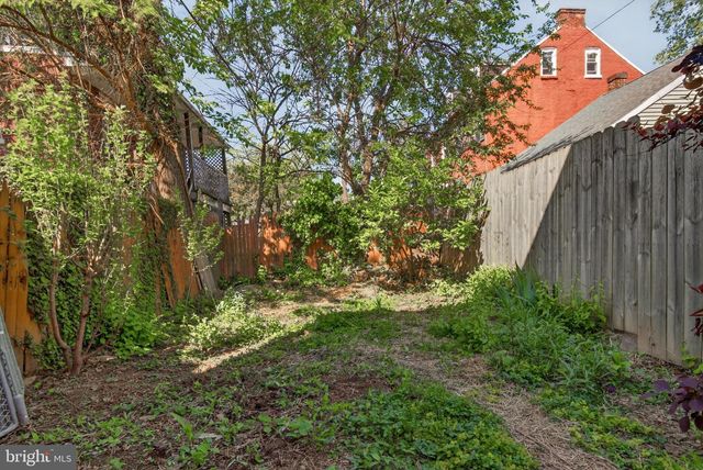 22 N PINE ST, Lancaster, PA 17603