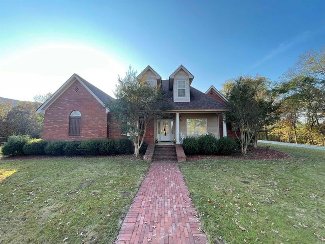 287 Vaughn Road, Glenwood, AR 71943