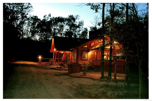 287 Vaughn Road, Glenwood, AR 71943