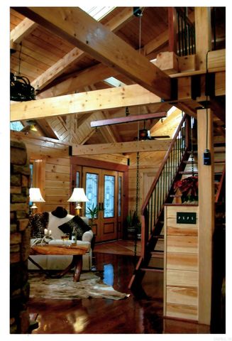 287 Vaughn Road, Glenwood, AR 71943