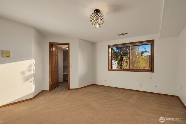7723 168th Place SW, Edmonds, WA 98026