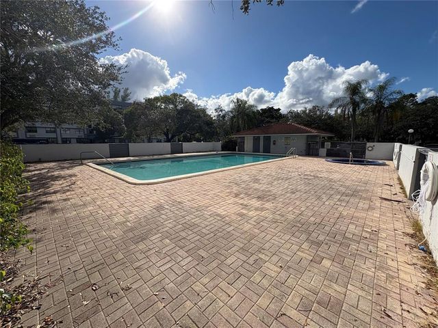 2401 Riverside Drive 314-b, Coral Springs, FL 33065