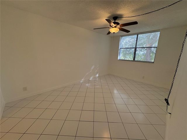 2401 Riverside Drive 314-b, Coral Springs, FL 33065