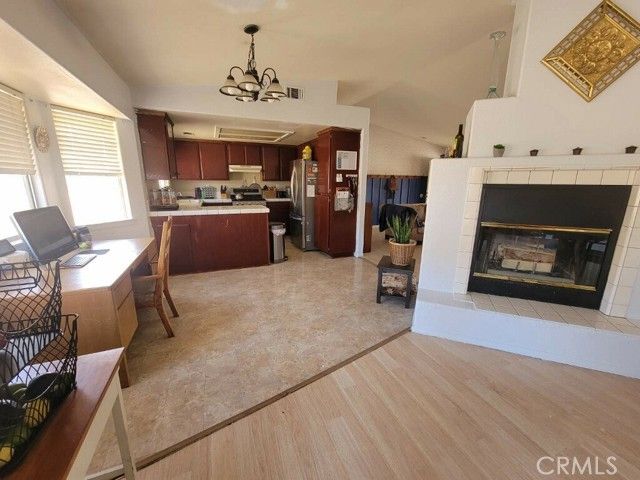 17000 Cholla Avenue, Hesperia, CA 92345