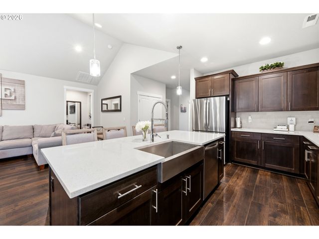 17703 Ne 32ND St, Vancouver, WA 98682