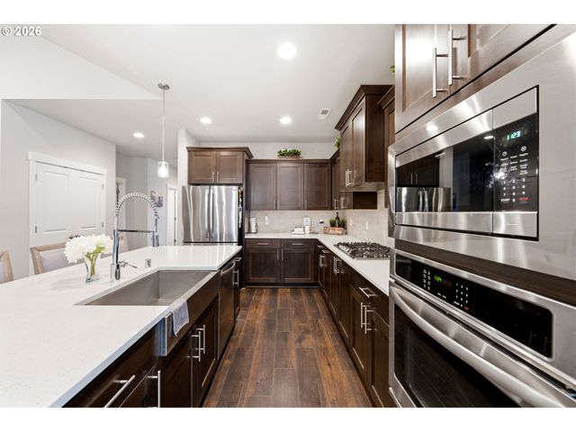 17703 Ne 32ND St, Vancouver, WA 98682