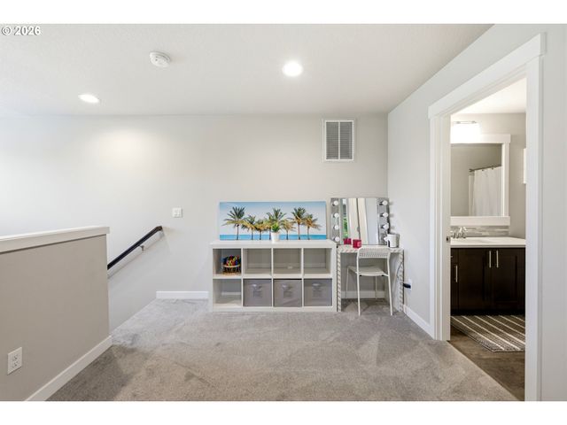 17703 Ne 32ND St, Vancouver, WA 98682