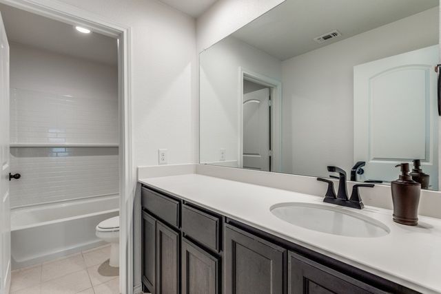 617 Presidio Street, Aubrey, TX 76227