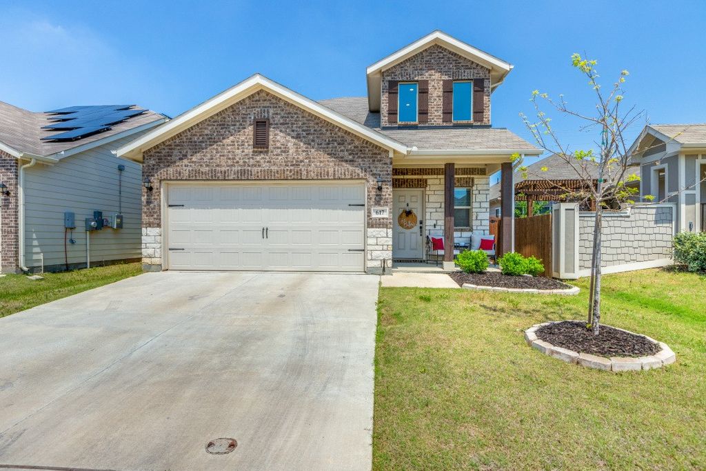 617 Presidio Street, Aubrey, TX 76227