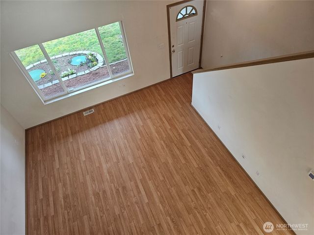 9814 Greenleaf Loop SE, Yelm, WA 98597