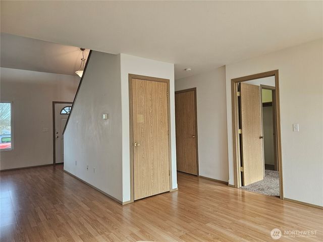 9814 Greenleaf Loop SE, Yelm, WA 98597