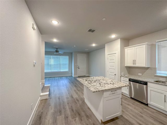 7616 Resting Mews, North Richland Hills, TX 76182