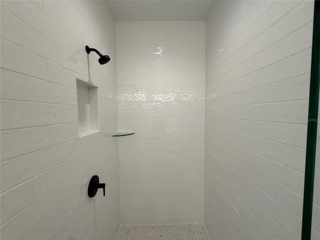 6 HUXLEY AVENUE, Palm Coast, FL 32164