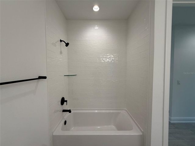 6 HUXLEY AVENUE, Palm Coast, FL 32164