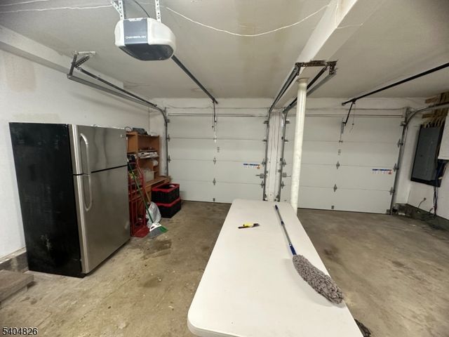 9 Holly Rd, Woodbridge Twp., NJ 08830