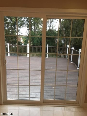 9 Holly Rd, Woodbridge Twp., NJ 08830