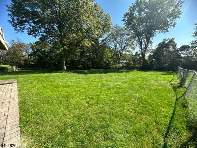 9 Holly Rd, Woodbridge Twp., NJ 08830