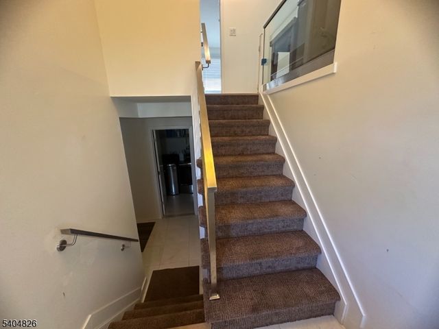 9 Holly Rd, Woodbridge Twp., NJ 08830