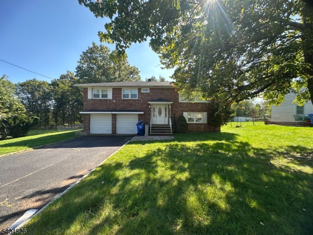 9 Holly Rd, Woodbridge Twp., NJ 08830