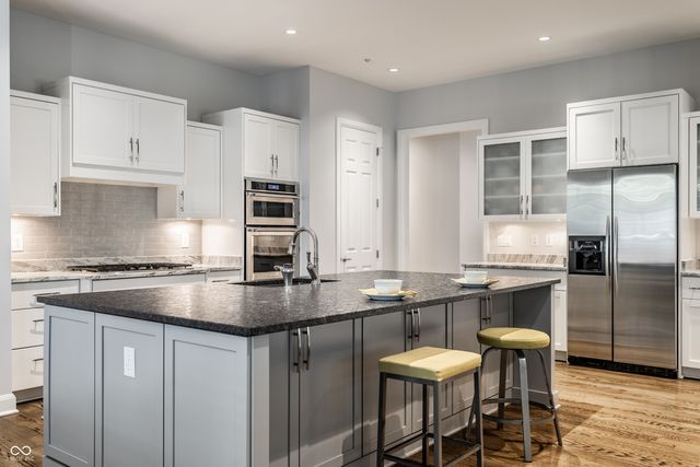 4328 Heyward Lane, Indianapolis, IN 46250