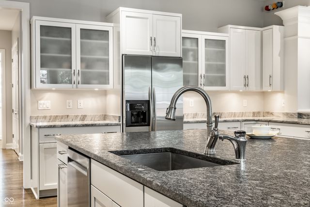 4328 Heyward Lane, Indianapolis, IN 46250