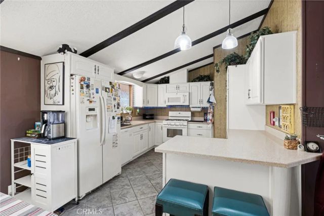 1371 Bishop, Hemet, CA 92545
