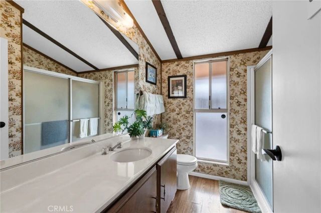 1371 Bishop, Hemet, CA 92545
