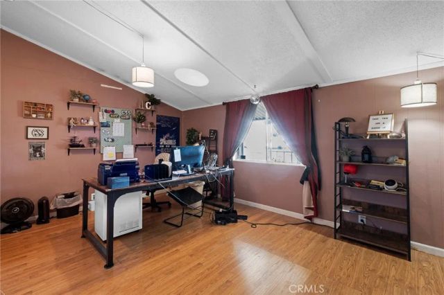1371 Bishop, Hemet, CA 92545