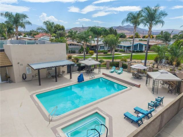1371 Bishop, Hemet, CA 92545