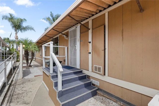 1371 Bishop, Hemet, CA 92545